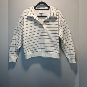 Viral Universal Thread White and Black Striped Sweatshirt Never Worn